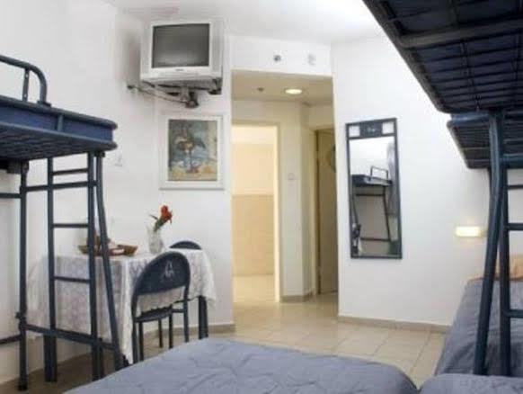Hi - Mitzpe Ramon Hostel Екстериор снимка